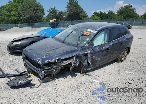 2016 Volvo Xc60 T6 Premier из США, поврежденный, VIN YV4902RK3G2833813